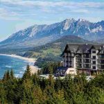 Połowa pokoi hotelowych wciąż wolna. Ceny noclegów nad morzem i w górach wyraźnie spadły
